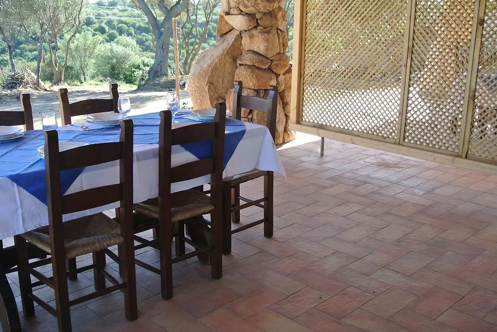 Casa La Vela Villa Cala Liberotto 0*,