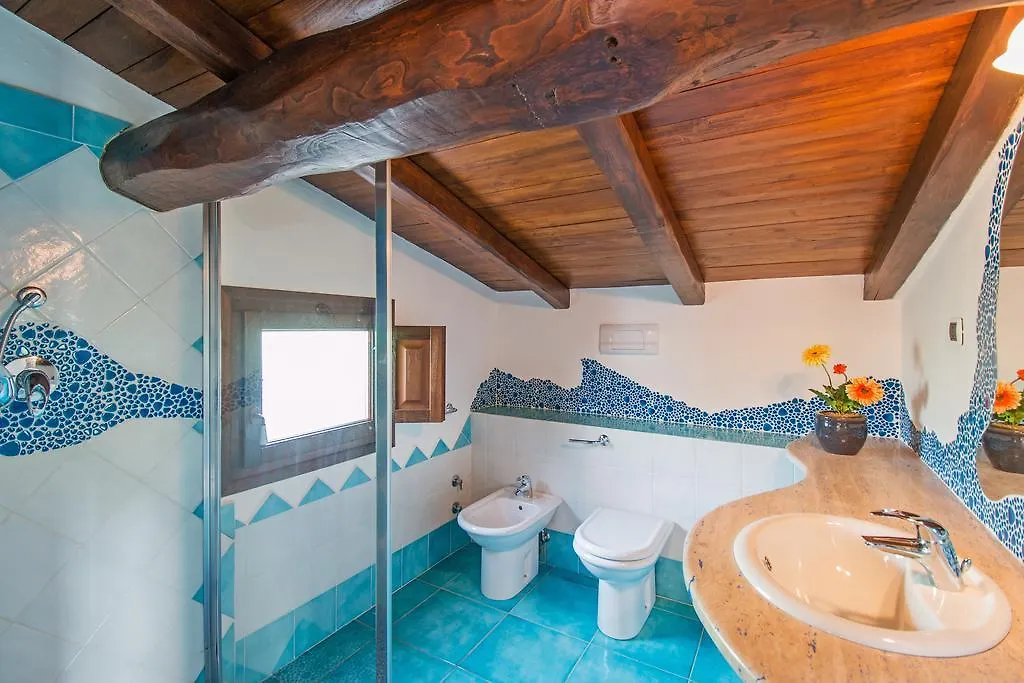 Casa La Vela Villa Cala Liberotto 0*,